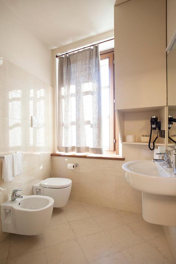 Borromeo Rooms Bed & Living Vimercate Kültér fotó